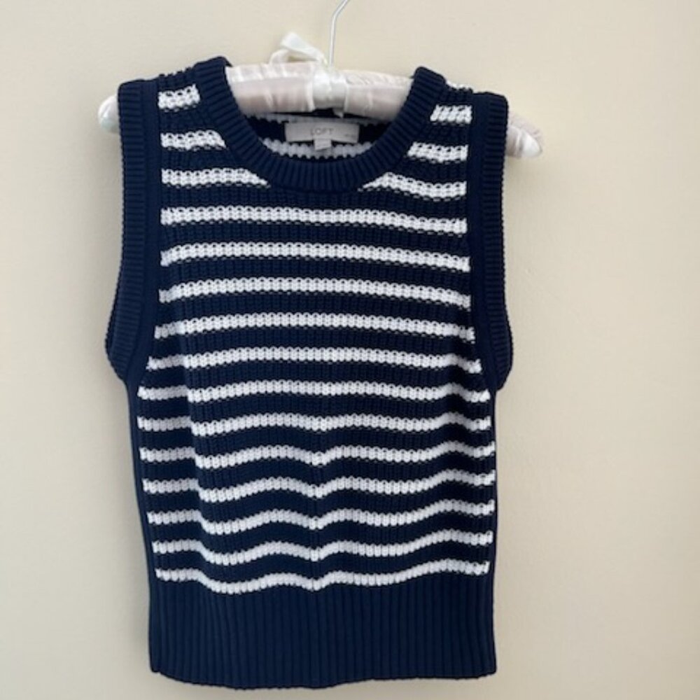 LOFT sweater vest